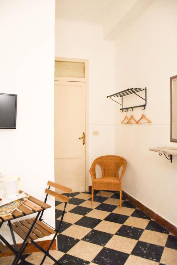 Casa Jolanda B&B Palermo Eksteriør bilde